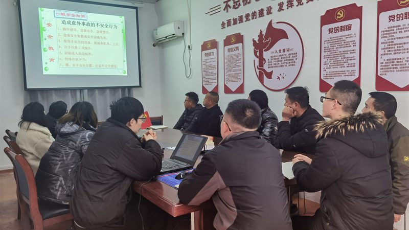 如何选择靠谱的心理咨询师线上培训机构？**